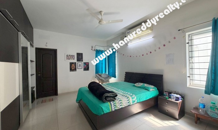 4 BHK Villa for Sale in Perungudi