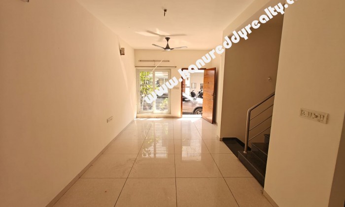 3 BHK Row House for Sale in Thalambur