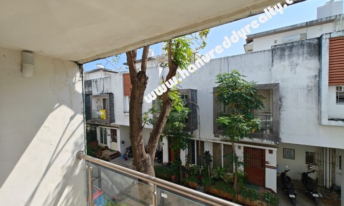 3 BHK Row House for Sale in Thalambur