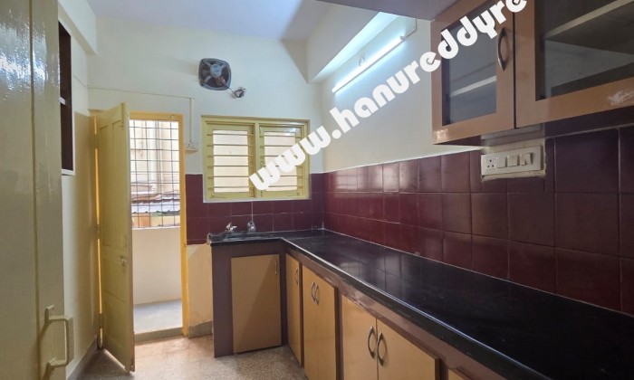 2 BHK Flat for Rent in Seethammadhara
