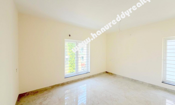 4 BHK Flat for Sale in Adyar