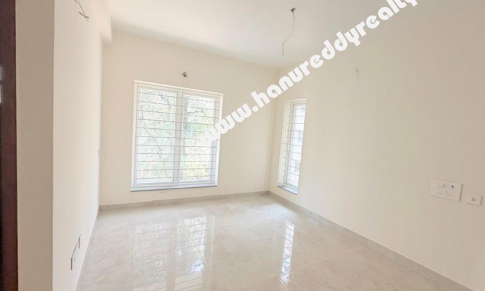 4 BHK Flat for Sale in Adyar