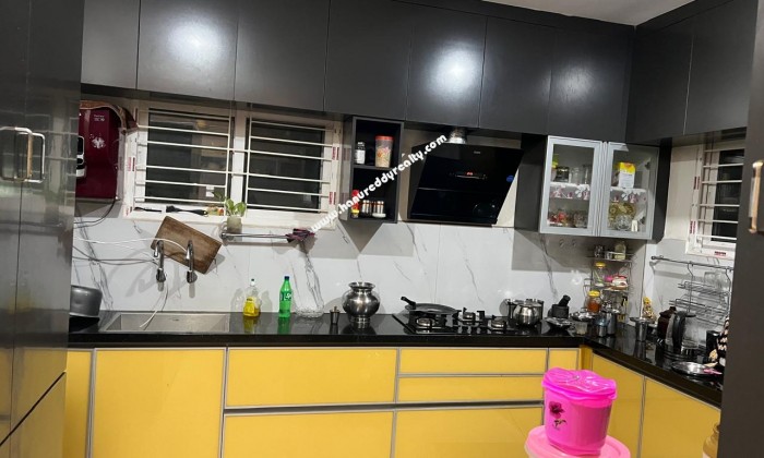 3 BHK Flat for Rent in B S Layout