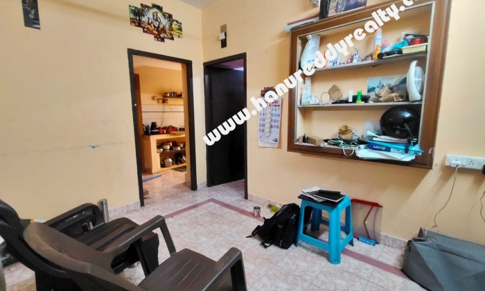 2 BHK Flat for Sale in Saligramam