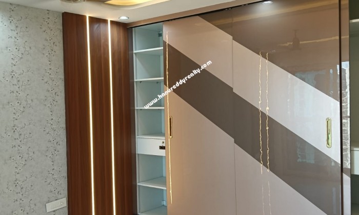 4 BHK Flat for Rent in Anna Nagar