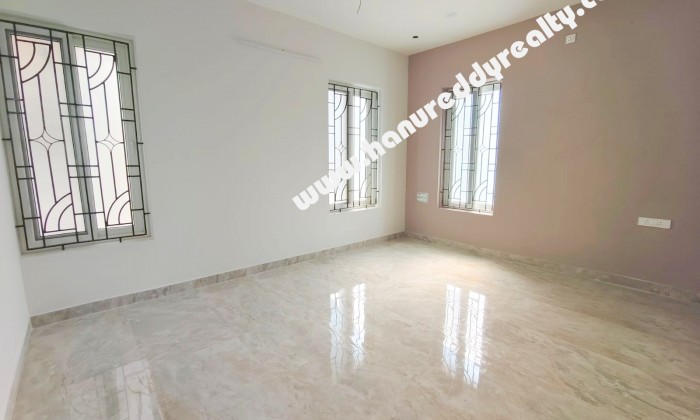 4 BHK Villa for Sale in Akkarai