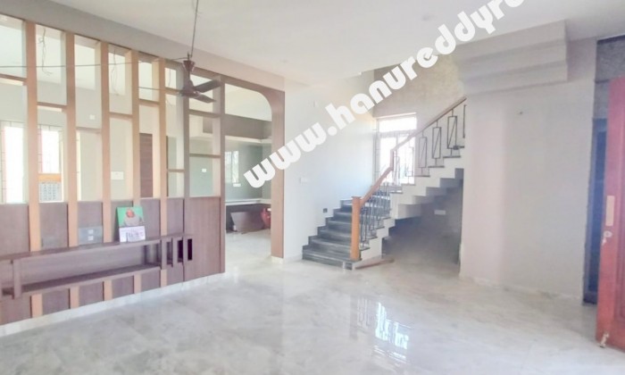 4 BHK Villa for Sale in Akkarai