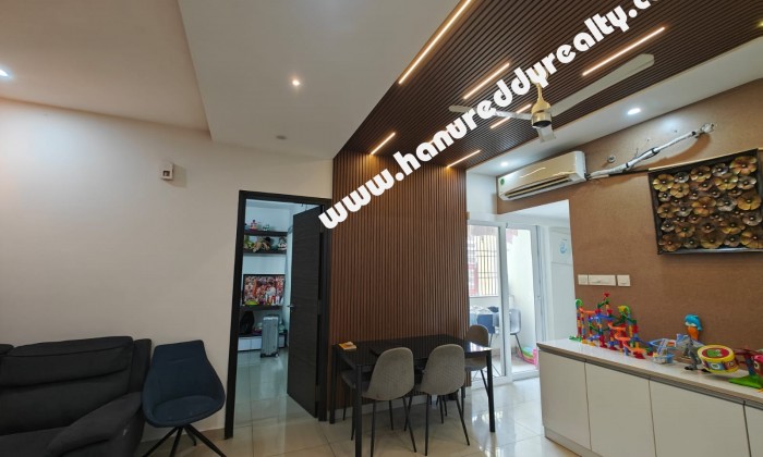 2 BHK Flat for Sale in Semmencherry