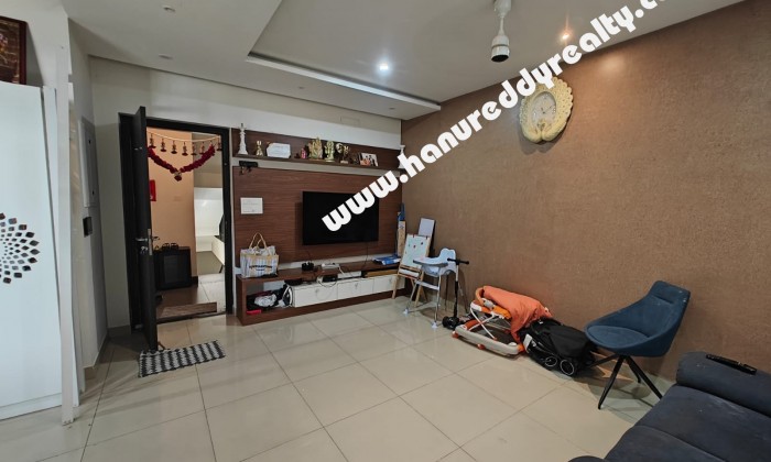 2 BHK Flat for Sale in Semmencherry