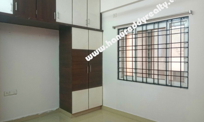 3 BHK Flat for Rent in Pandurangapuram