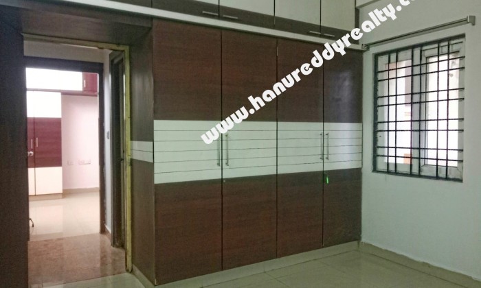 3 BHK Flat for Rent in Pandurangapuram