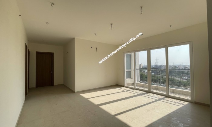 4 BHK Flat for Sale in Koyambedu