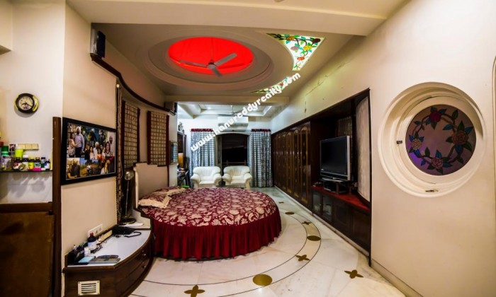 4 BHK Independent House for Sale in Boat Club Road