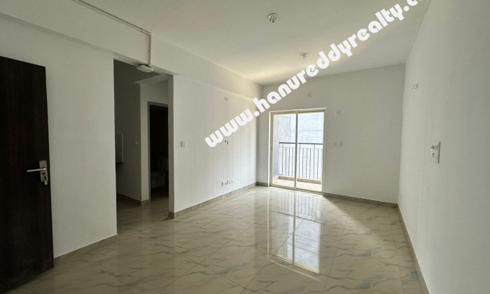 1 BHK Flat for Sale in Old Madras Road