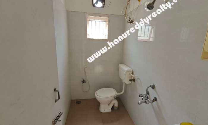 6 BHK Independent House for Rent in Virugambakkam