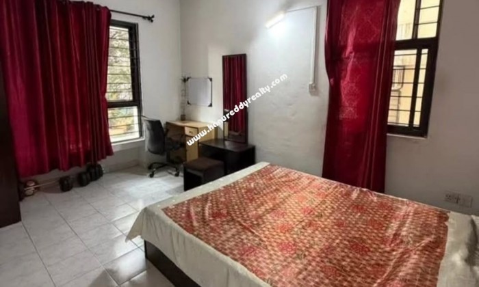 4 BHK Flat for Sale in Wanowarie