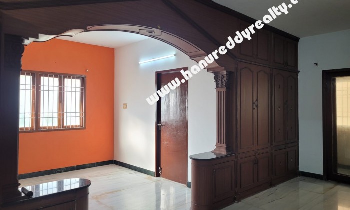 12 BHK Independent House for Sale in Arumbakkam