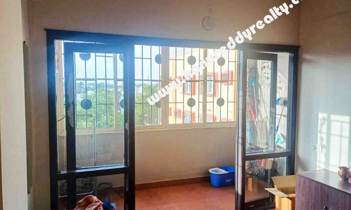 3 BHK Flat for Sale in Koilmedu