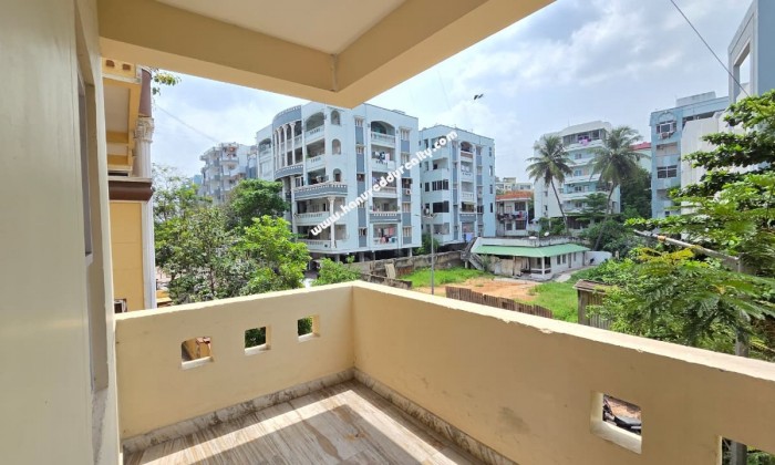 3 BHK Flat for Sale in Kirlampudi