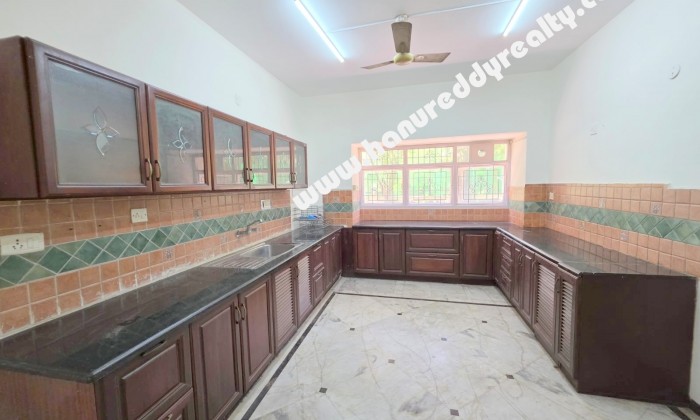 3 BHK Flat for Sale in Raja Annamalaipuram