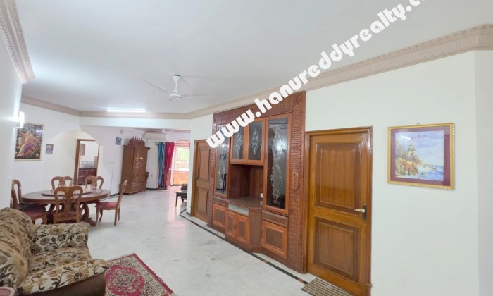 3 BHK Flat for Sale in Raja Annamalaipuram