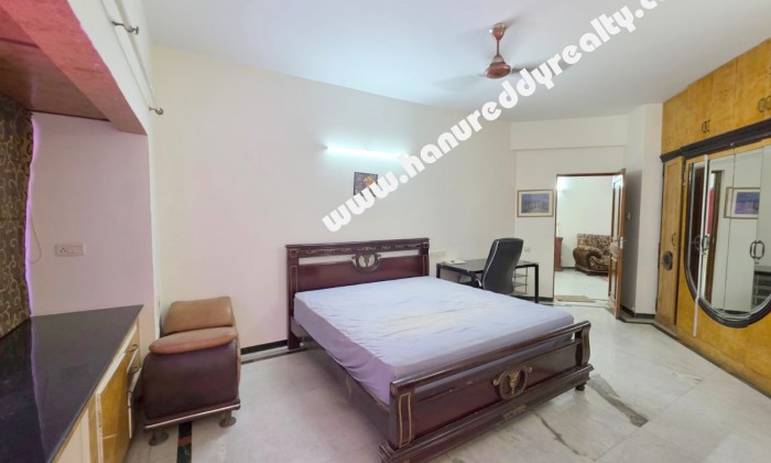 3 BHK Flat for Sale in Raja Annamalaipuram