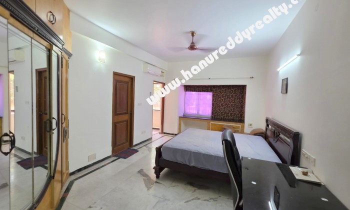 3 BHK Flat for Sale in Raja Annamalaipuram