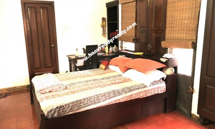 5 BHK Independent House for Sale in Nungambakkam
