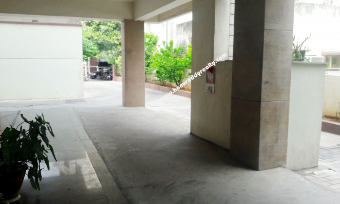 4 BHK Flat for Rent in Nungambakkam