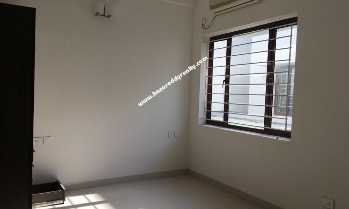 4 BHK Duplex House for Rent in Akkarai