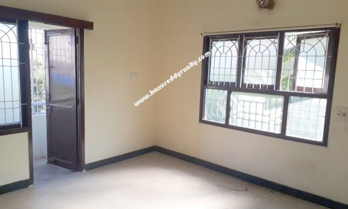 2 BHK Flat for Sale in Shenoy Nagar