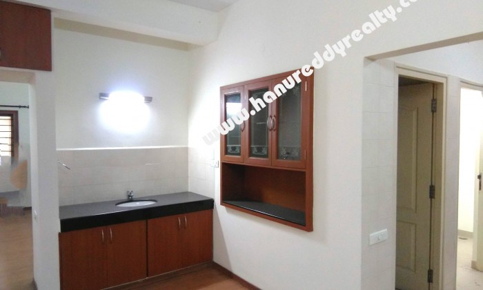 3 BHK Flat for Rent in Red Fields