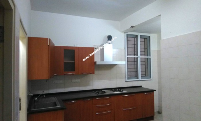 3 BHK Flat for Rent in Red Fields