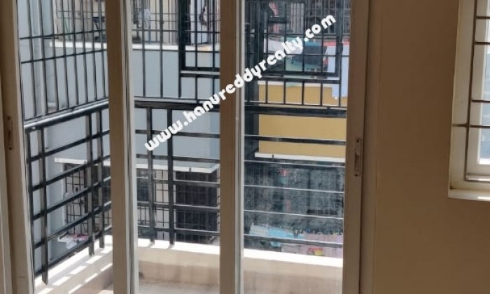 1 BHK Flat for Sale in Perumbakkam