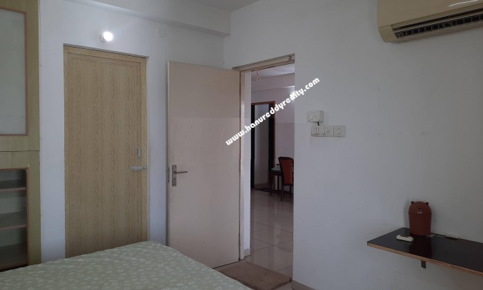 3 BHK Flat for Rent in Thoraipakkam