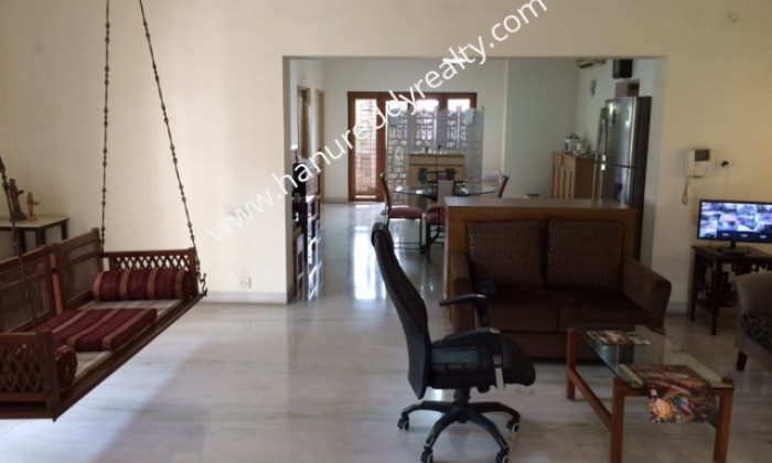 4 BHK Penthouse for Sale in Poes Garden