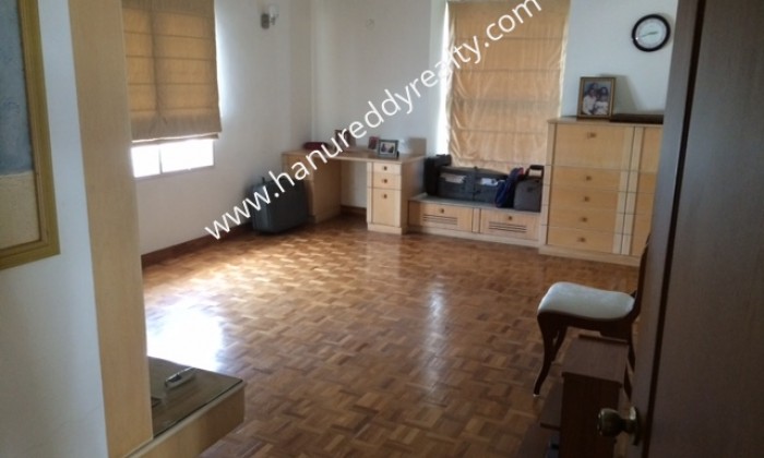 4 BHK Penthouse for Sale in Poes Garden