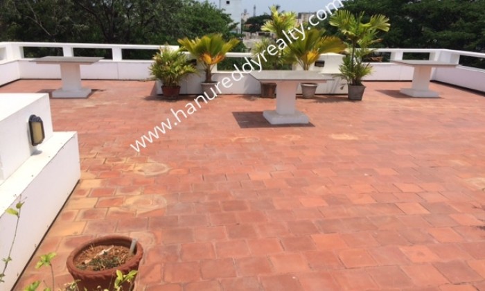 4 BHK Penthouse for Sale in Poes Garden
