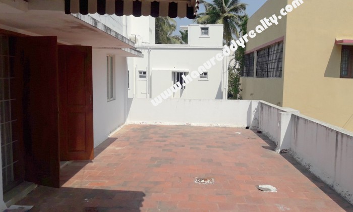 2 BHK Flat for Sale in Selaiyur