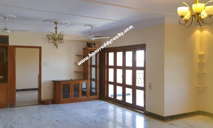 3 BHK Flat for Sale in Raja Annamalaipuram