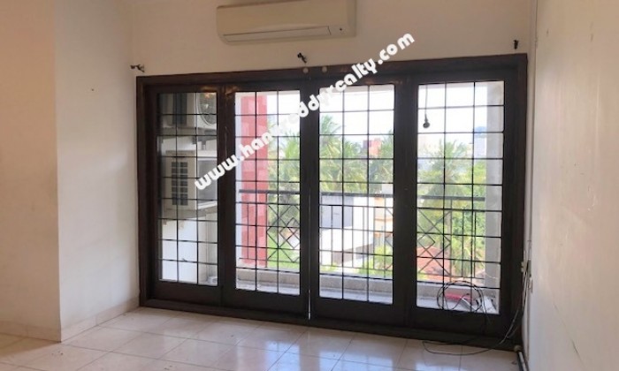 3 BHK Flat for Sale in Raja Annamalaipuram