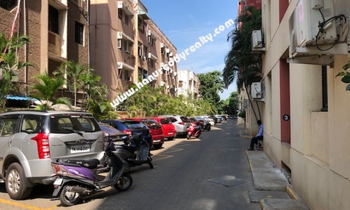 3 BHK Flat for Sale in Raja Annamalaipuram