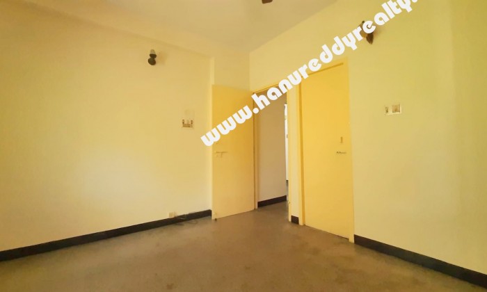 2 BHK Flat for Sale in Adyar