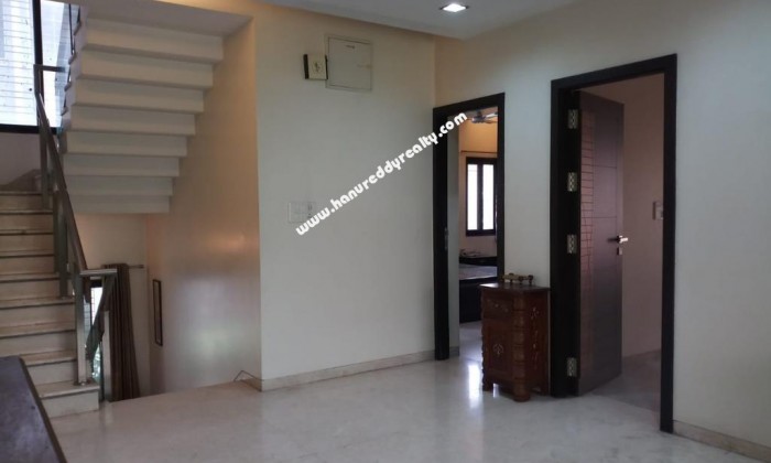 4 BHK Villa for Sale in Mundhva