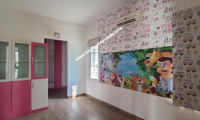 4 BHK Villa for Sale in Neelankarai