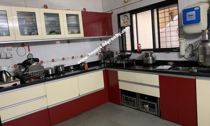 4 BHK Flat for Sale in Somwar Peth