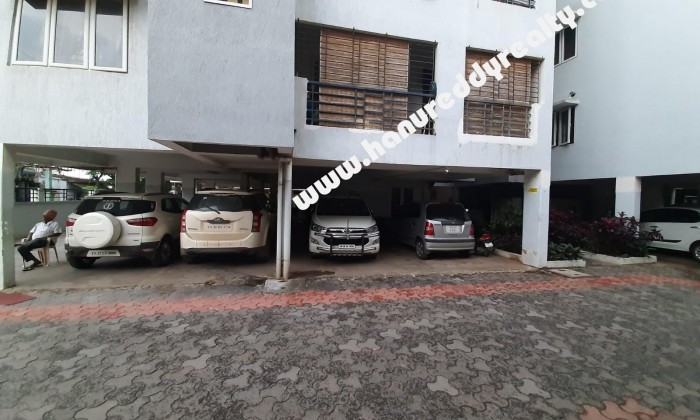 2 BHK Flat for Sale in Velandi Palayam