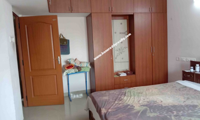 4 BHK Flat for Sale in Bharathi Park