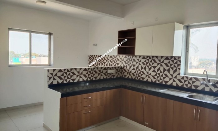 4 BHK Flat for Sale in Race Course