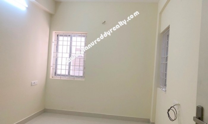 16 BHK Independent House for Sale in Mandaveli